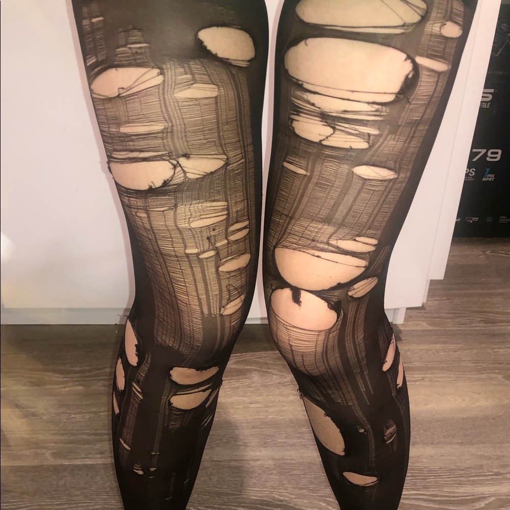 Ripped distressed tights